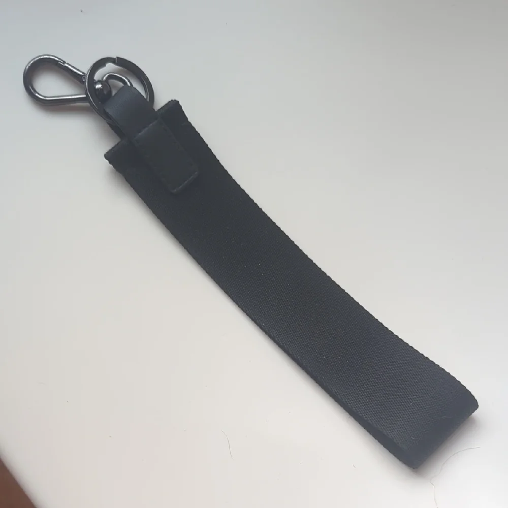 lululemon athletica Black Key Holder - Picture 2 of 3